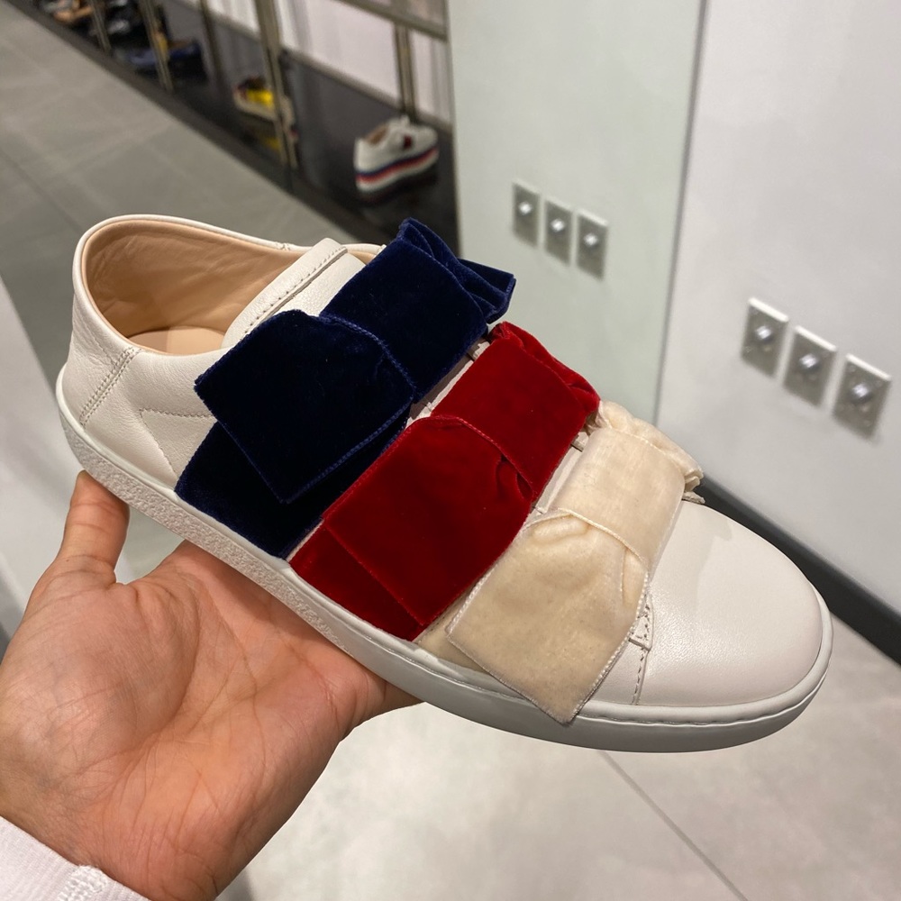 Gucci sneakers brand new